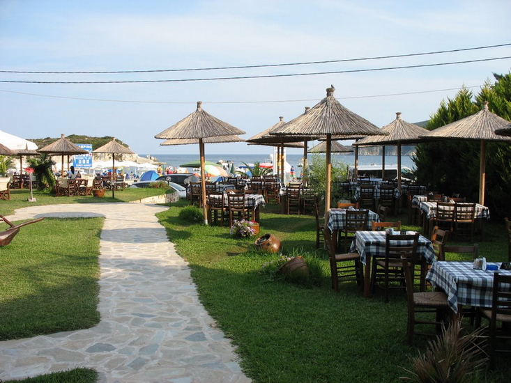  Porto Kalamitsi beach bar